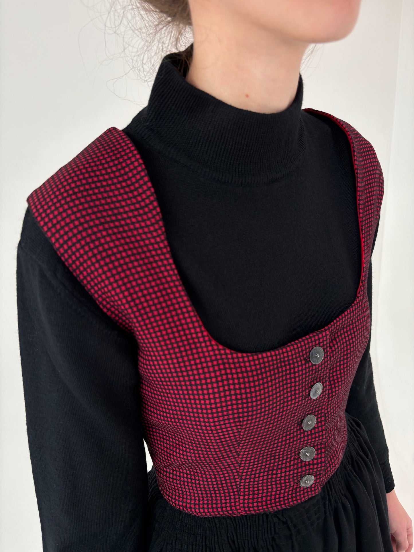 Rochie vintage din 2 tipuri de lana cu corsaj și fusta extrem de amplă