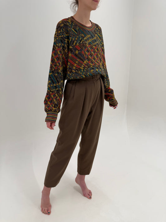 Pantaloni taupe cu pense adânci și talie ultra înaltă cu curea proprie