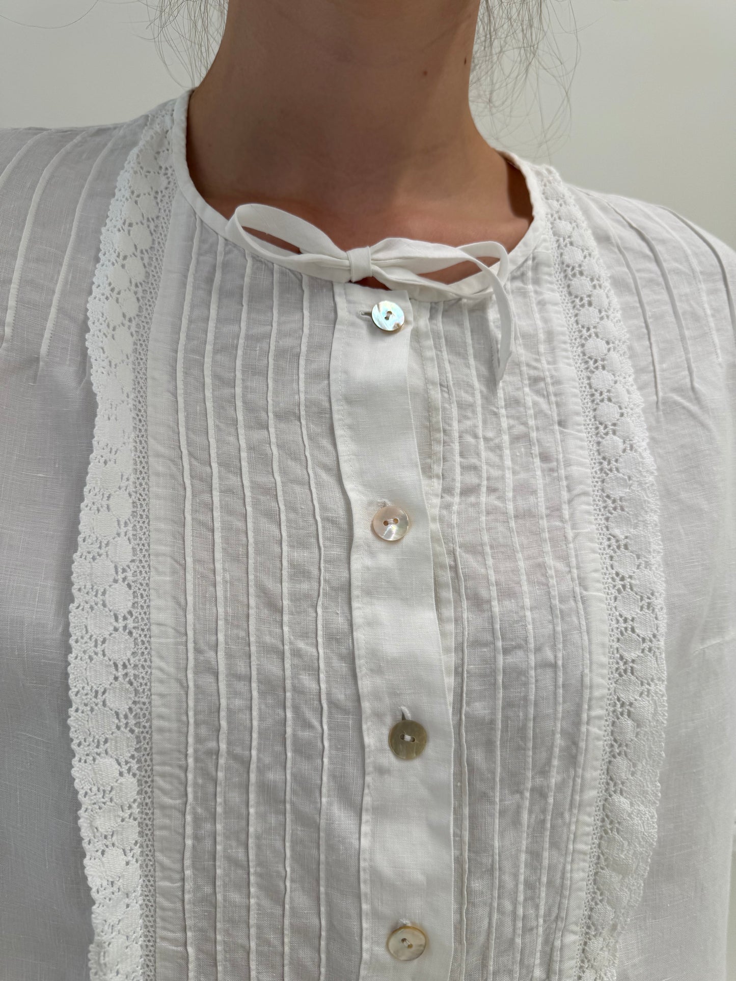 Rochie vintage din in excepțional cu macrame lucrat manual talie elastică