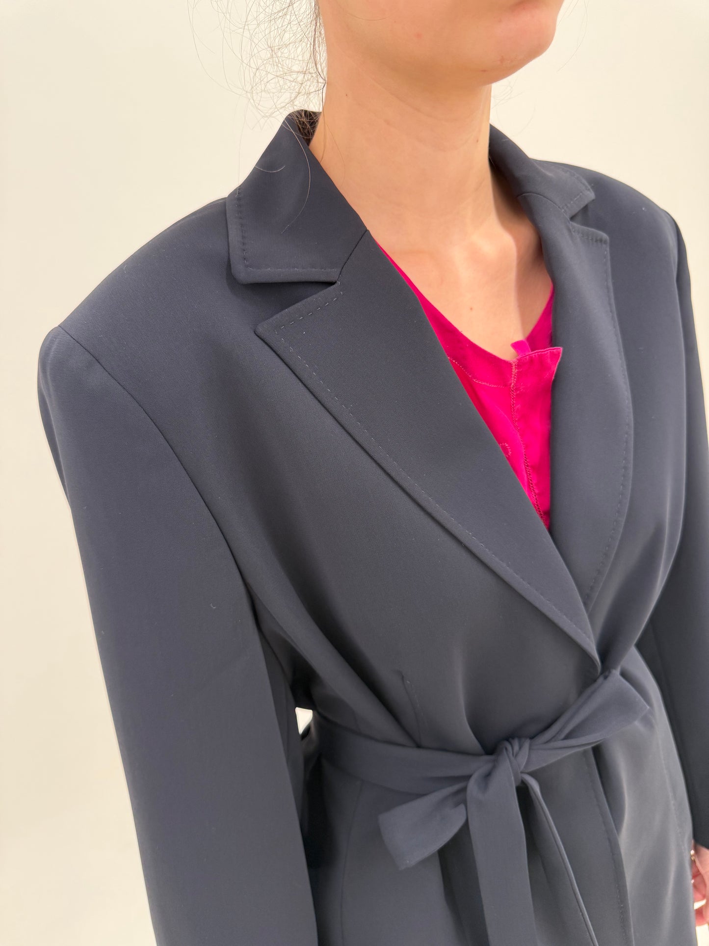 Jacheta navy de brand premium plus size italian Elena Miro cu talie reglabilă