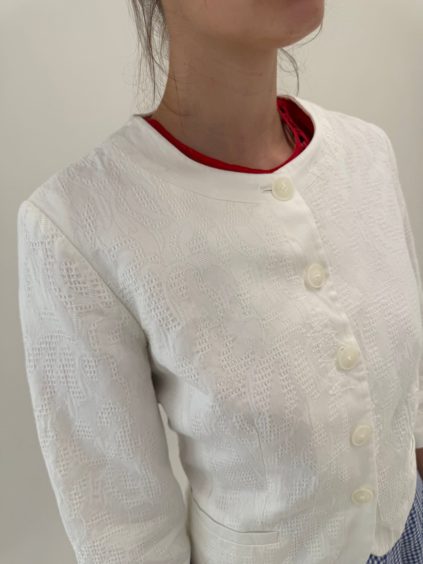 Sacou italian în croi minimalist din brocart subțire de vară