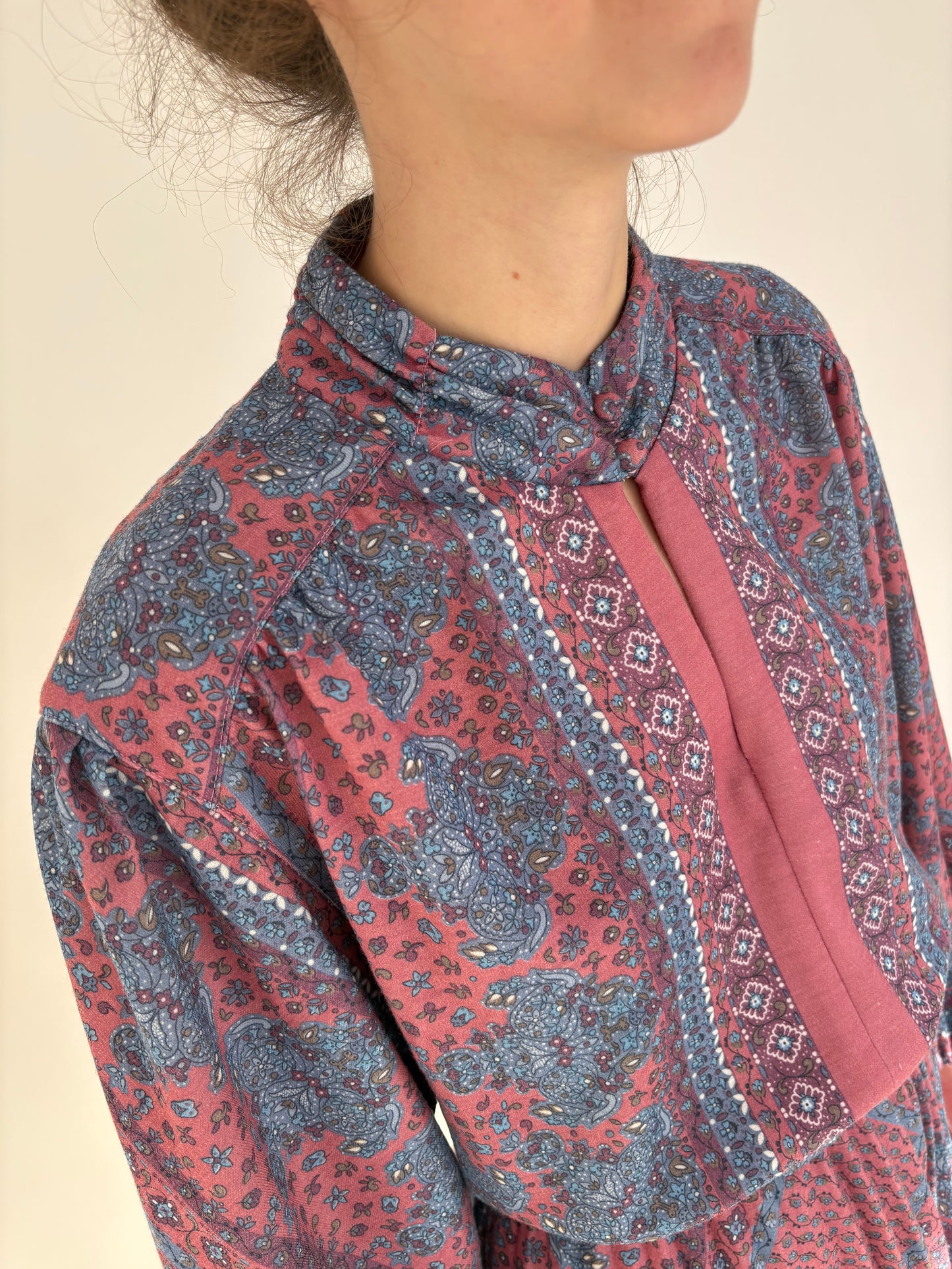 Rochie vintage din mix de lana de extrafina cu eline superb și talie marcată