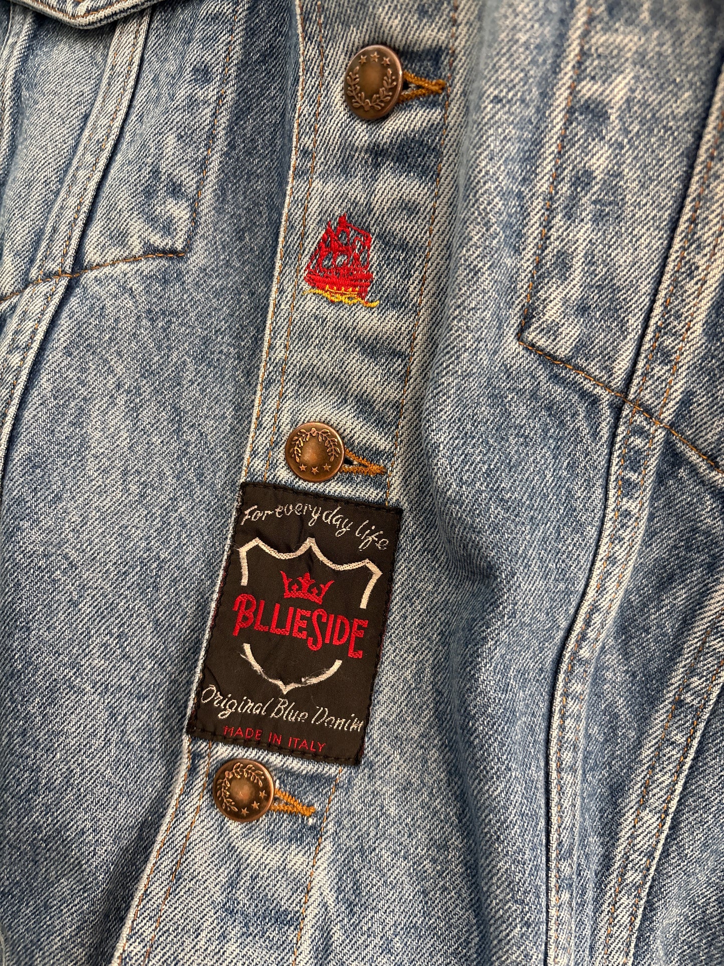 Geacă vintage premium din jeans classic wash cu bust amplu