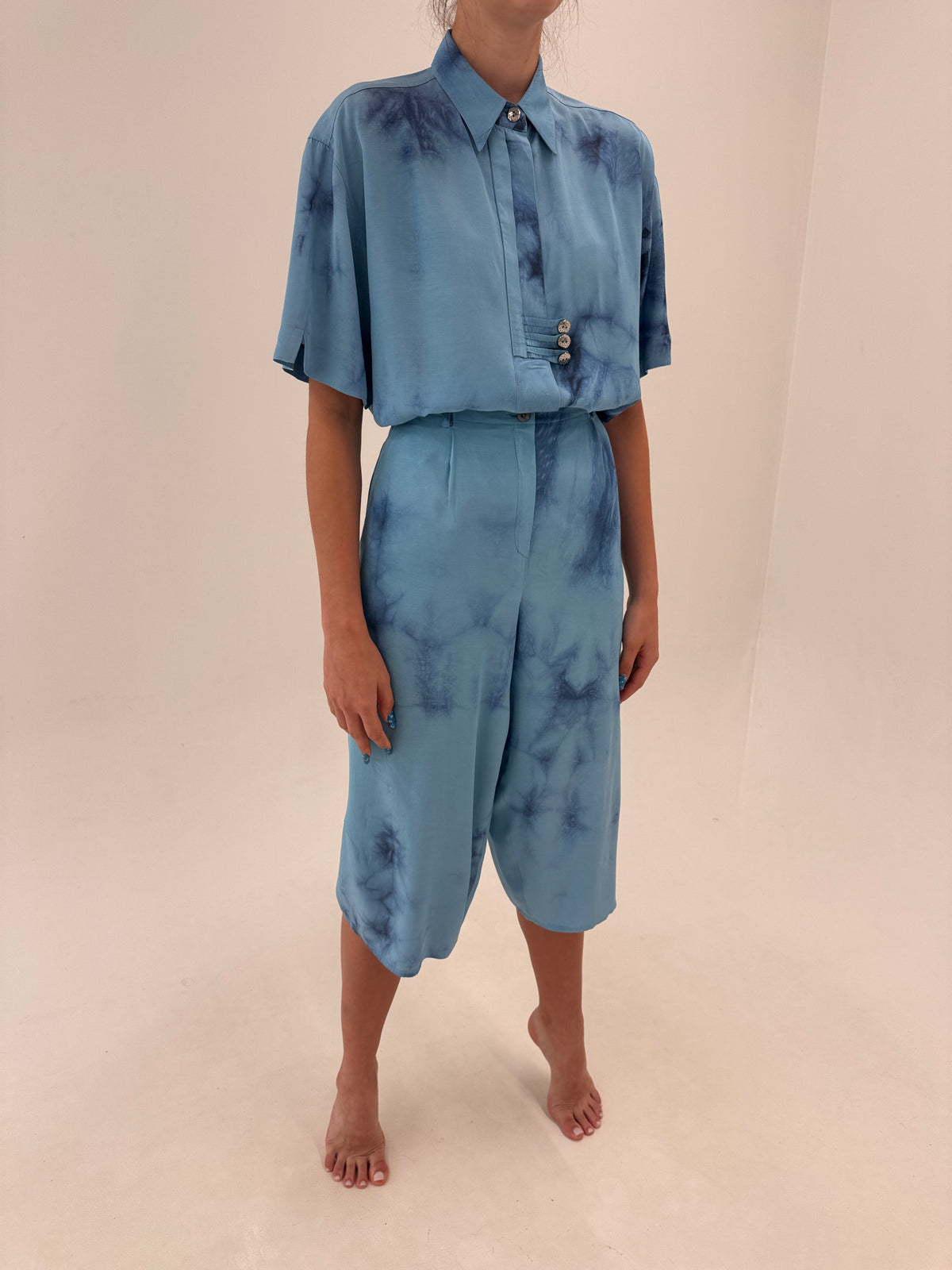 Set super vaporos baby blue cu print manual tye-and-dye și culottes