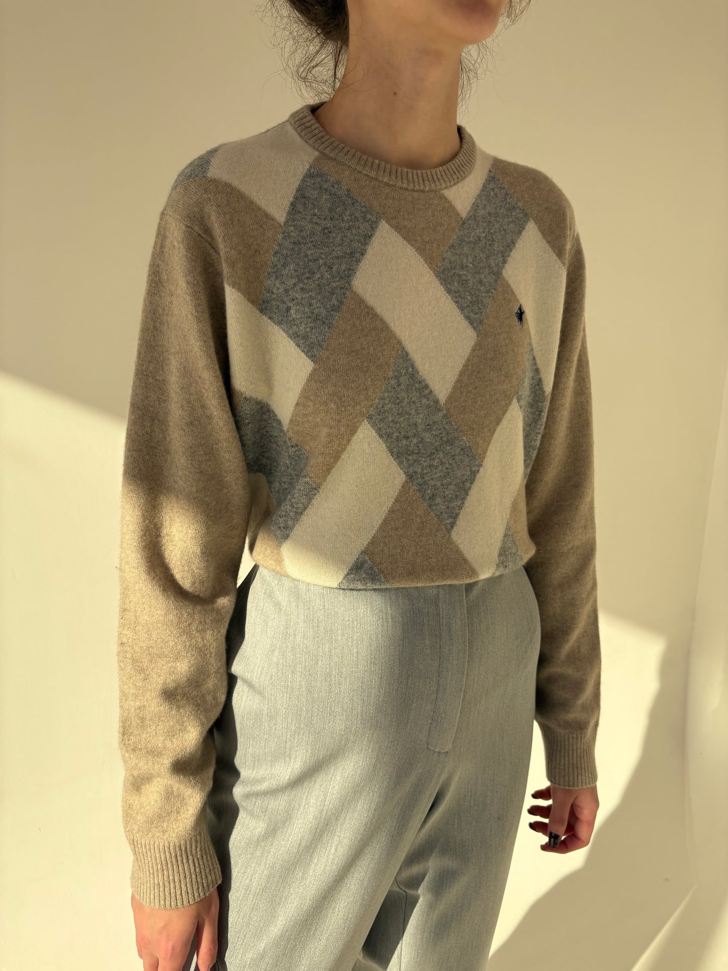 Pulover high end Italian in culori neutre din lana extrafina de gramaj mare