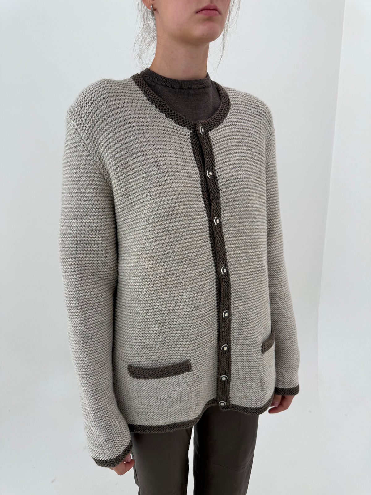 Jacheta warm gray din tricot gros texturat de lana extrafina
