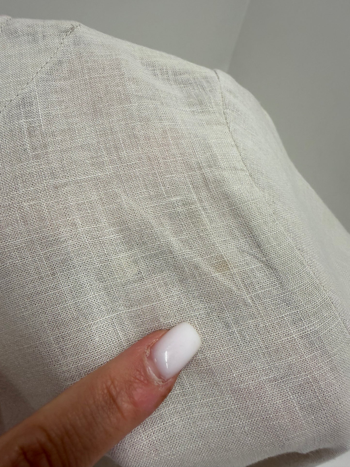 Rochie din pânză de in și bumbac sand nude cu buzunare și talie reglabilă