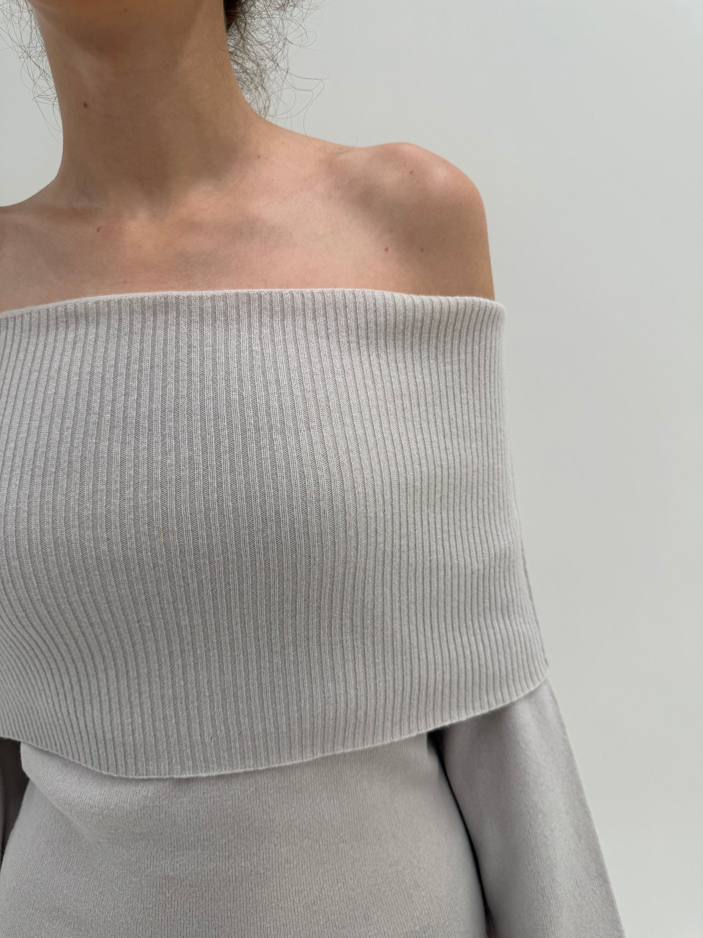 Rochie mini silver gray italiană din lana extrafina de gramaj mare