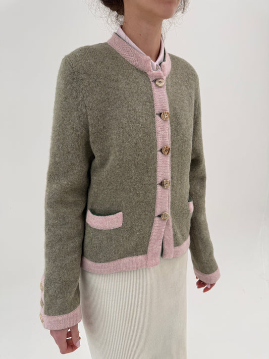 Cardigan super gros cu paspoal roz pudrat din lana pura