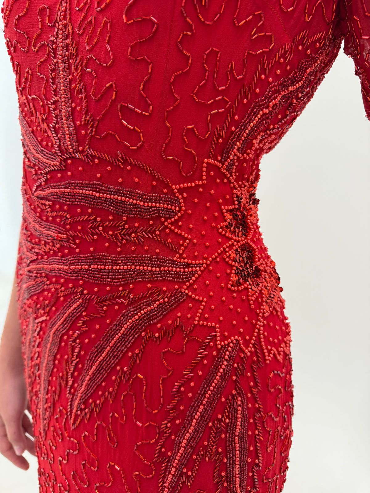 Rochie maxi integral cu aplicații manuale din mătase naturală cherry red