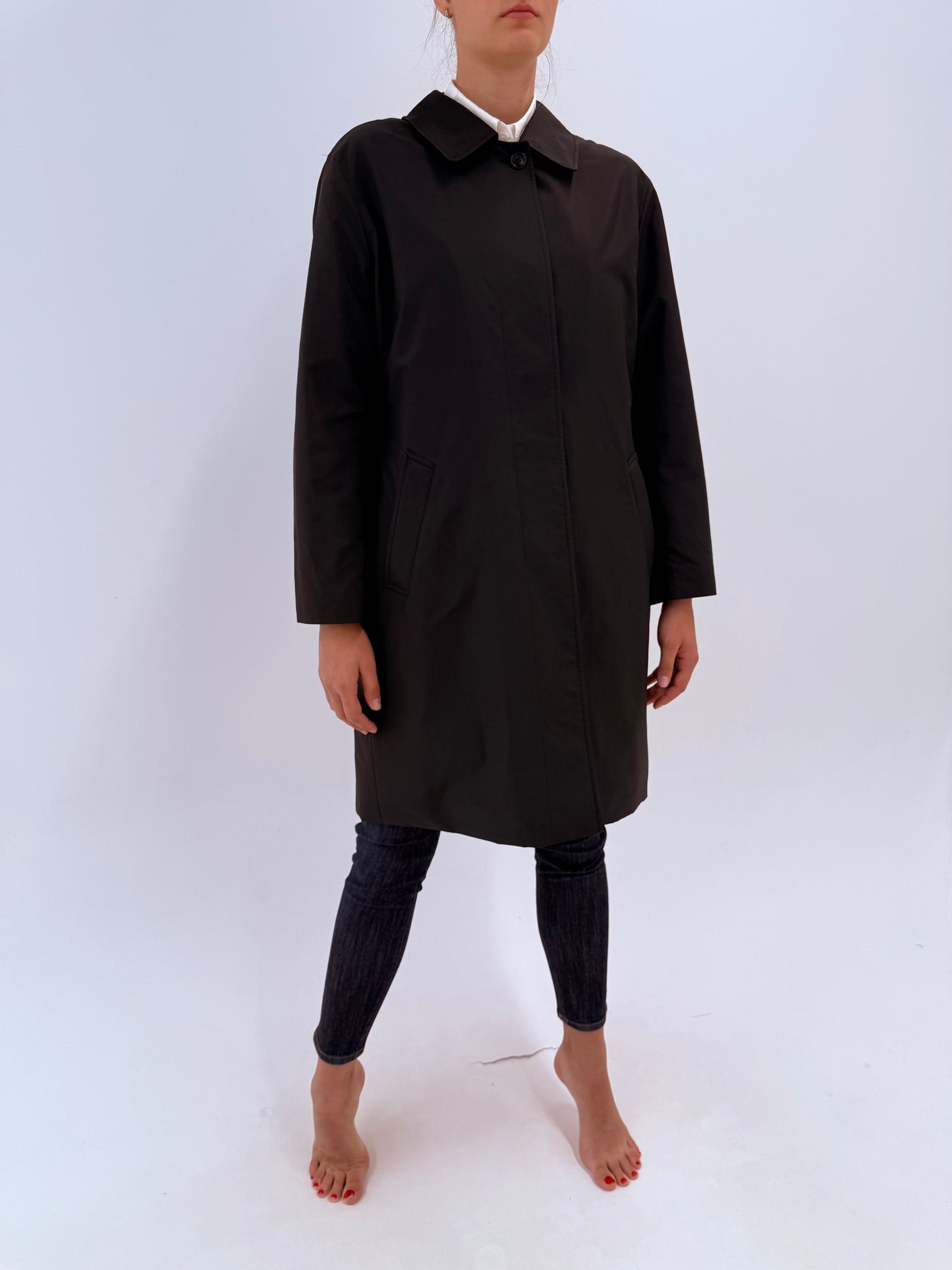Trench negru clasic Burberry impermeabil cu interior din lana extrafina