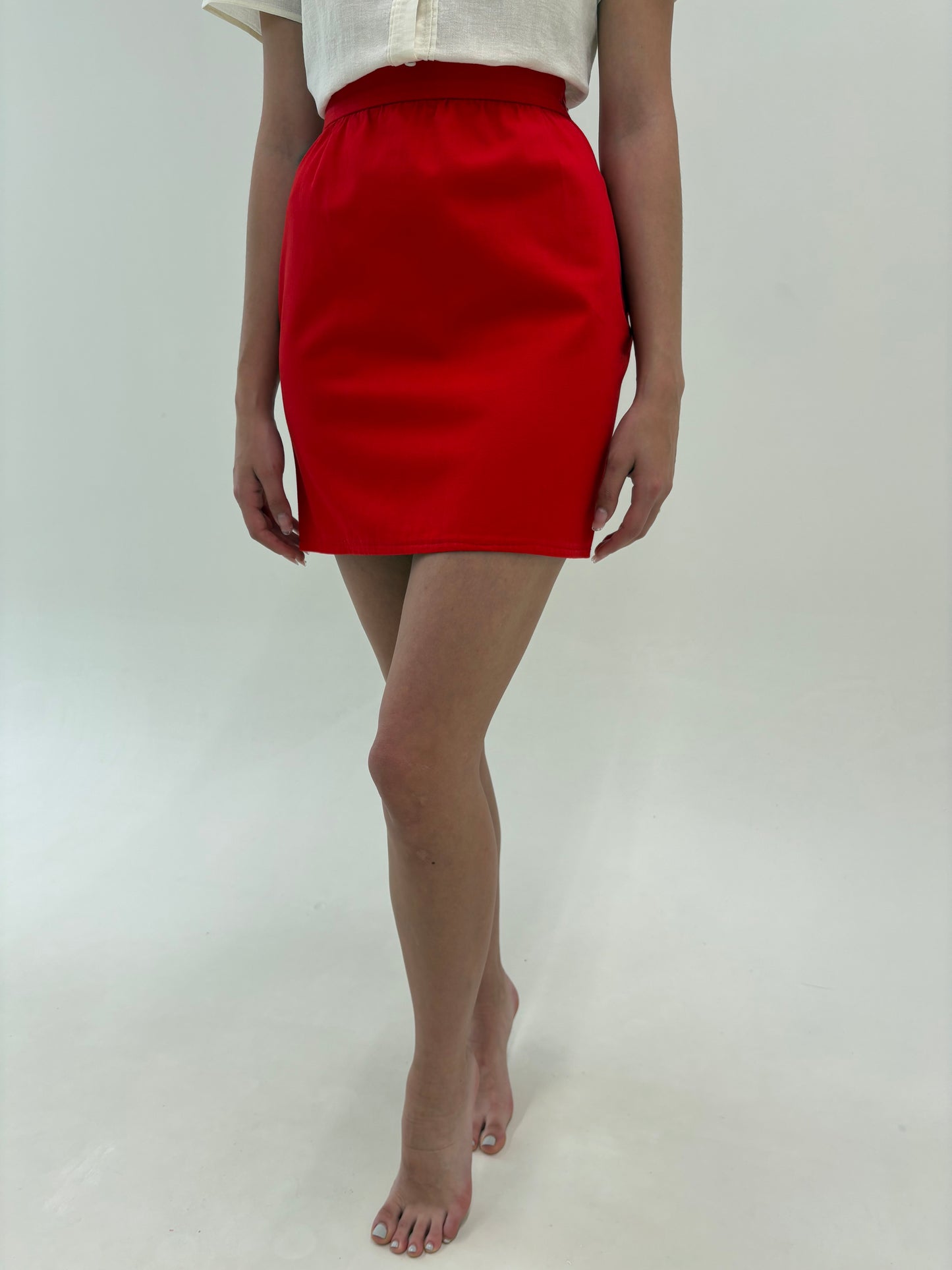 Fustă mini vintage Yves Saint Laurent cu talie ultra înaltă marcată și pense