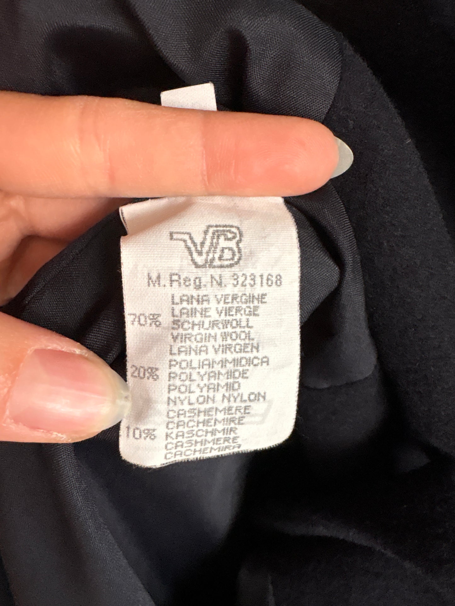 Sacou din stofă plină de lana cu cașmir în croi actual