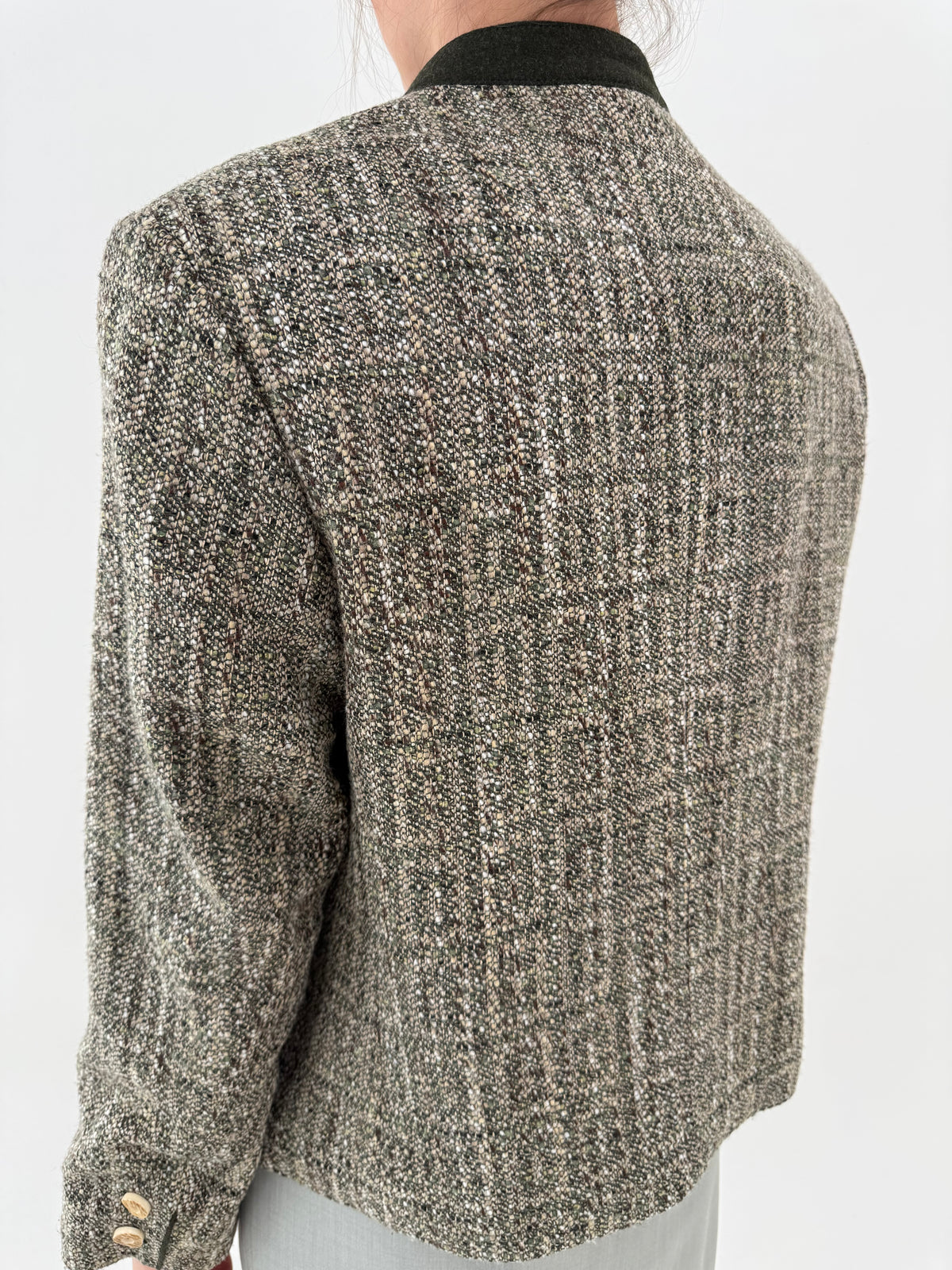 Sacou din tweed excepțional de lana cu nasturi aurii și croi ușor boxy