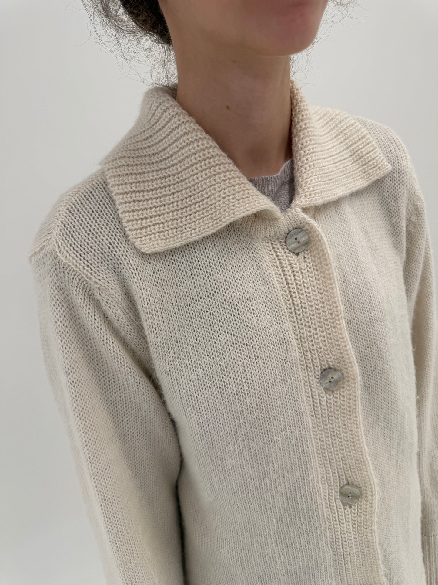 Cardigan lung butter white italian din alpaka și baby alpaka multiply