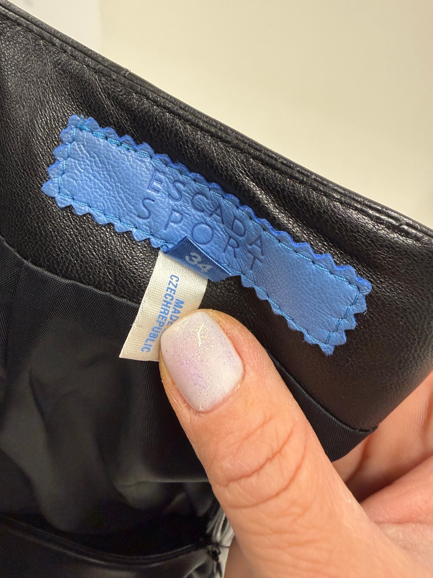 Fustă Escada din piele naturală Nappa plisată extrem de moale și fină