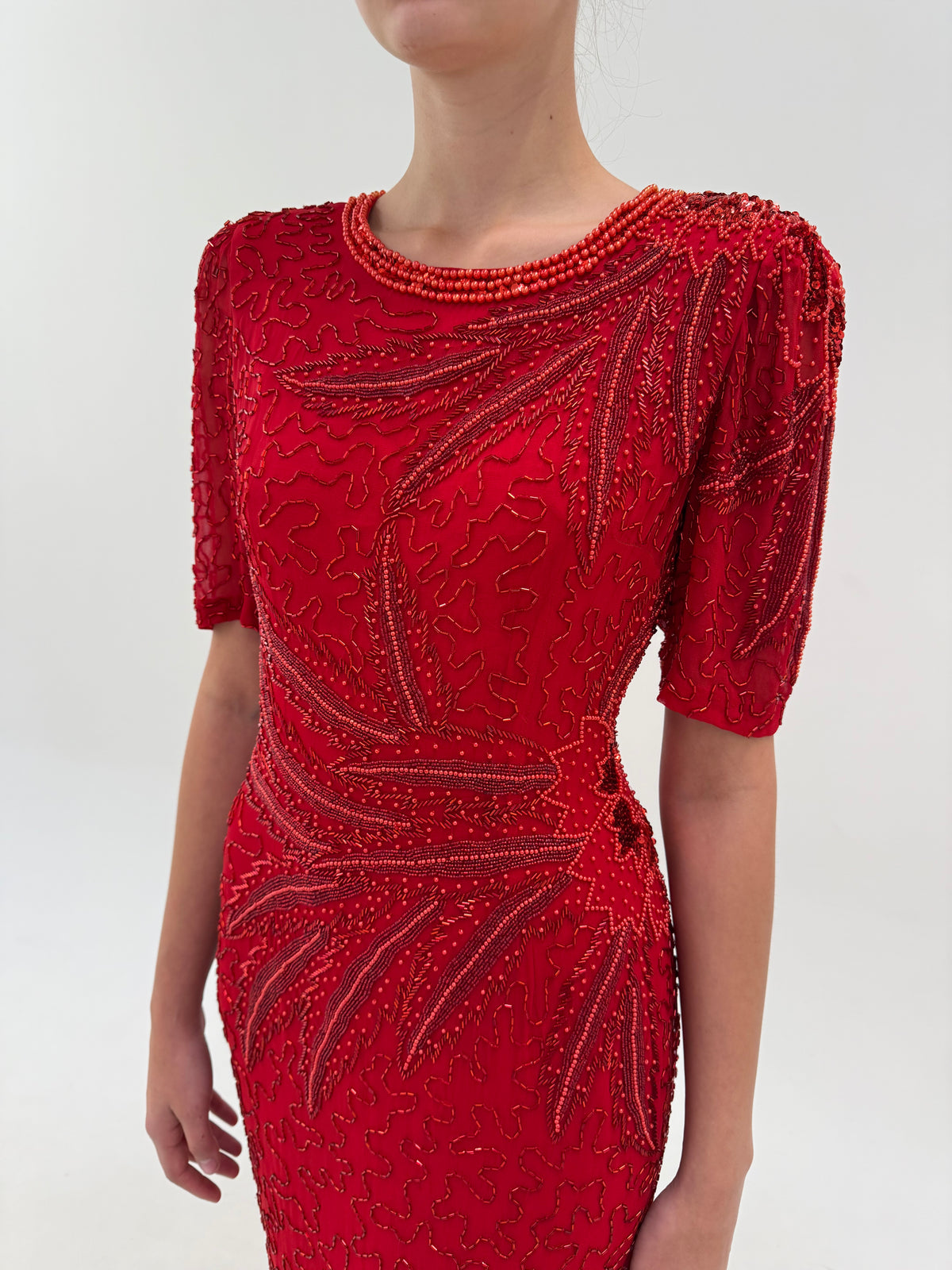 Rochie maxi integral cu aplicații manuale din mătase naturală cherry red