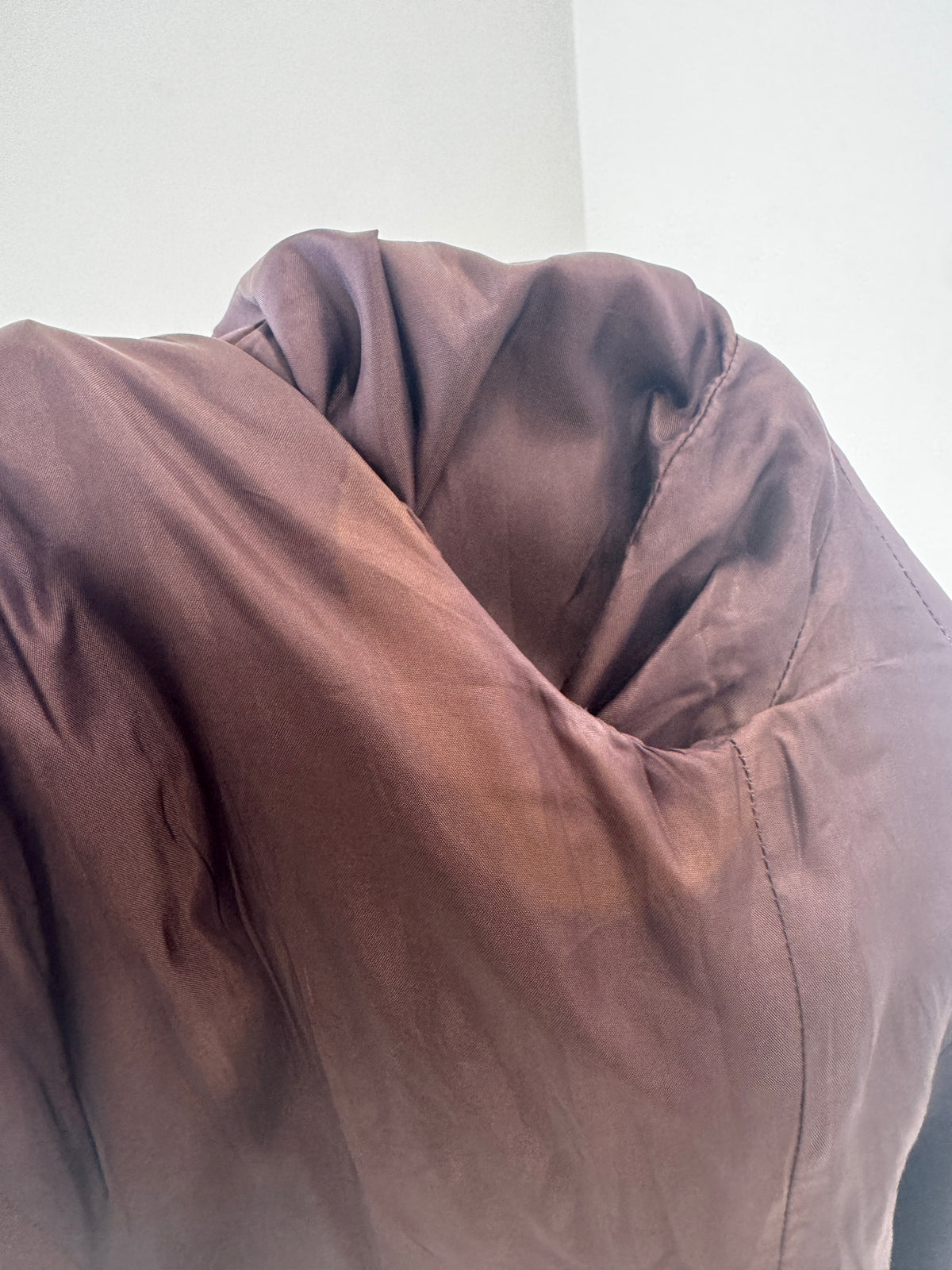 Sacou luxury vintage Pierre Cardin din faille chocolate brown cu nasturi bijuterie