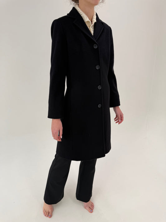 Palton negru în croi clasic minimalist din stofă extrafina 80% lana