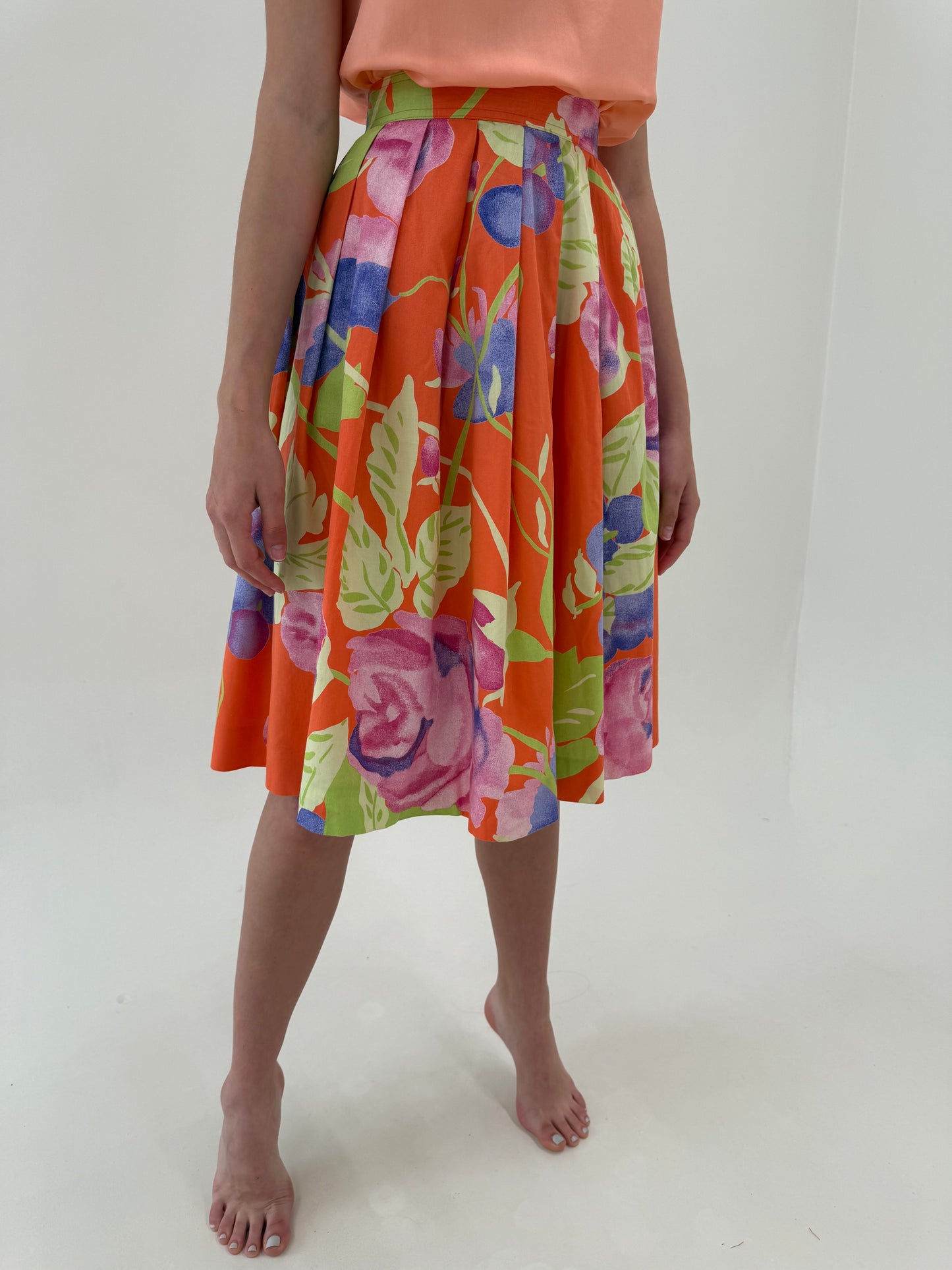 Fustă vintage super amplă în culori superbe midi cu print floral