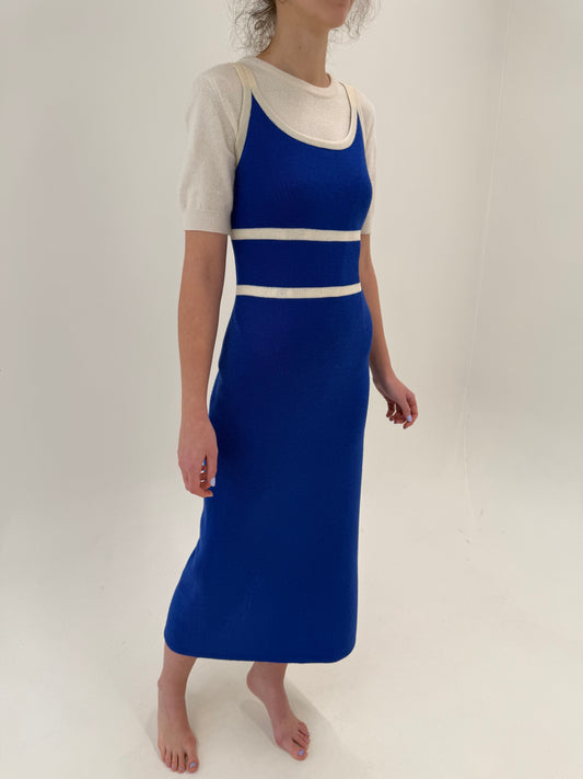 Rochie maxi din tricot de lana extrafina indigo blue cu talie marcată vizual