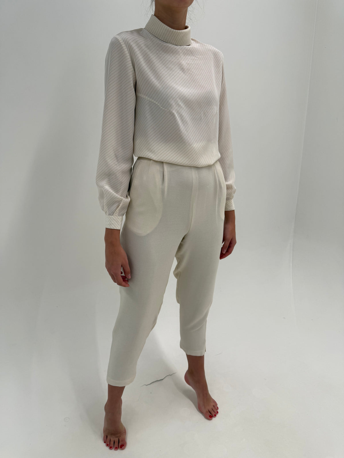 Pantaloni petite Marella by Max Mara light nude din stofita de mătase naturală cu Vascoza