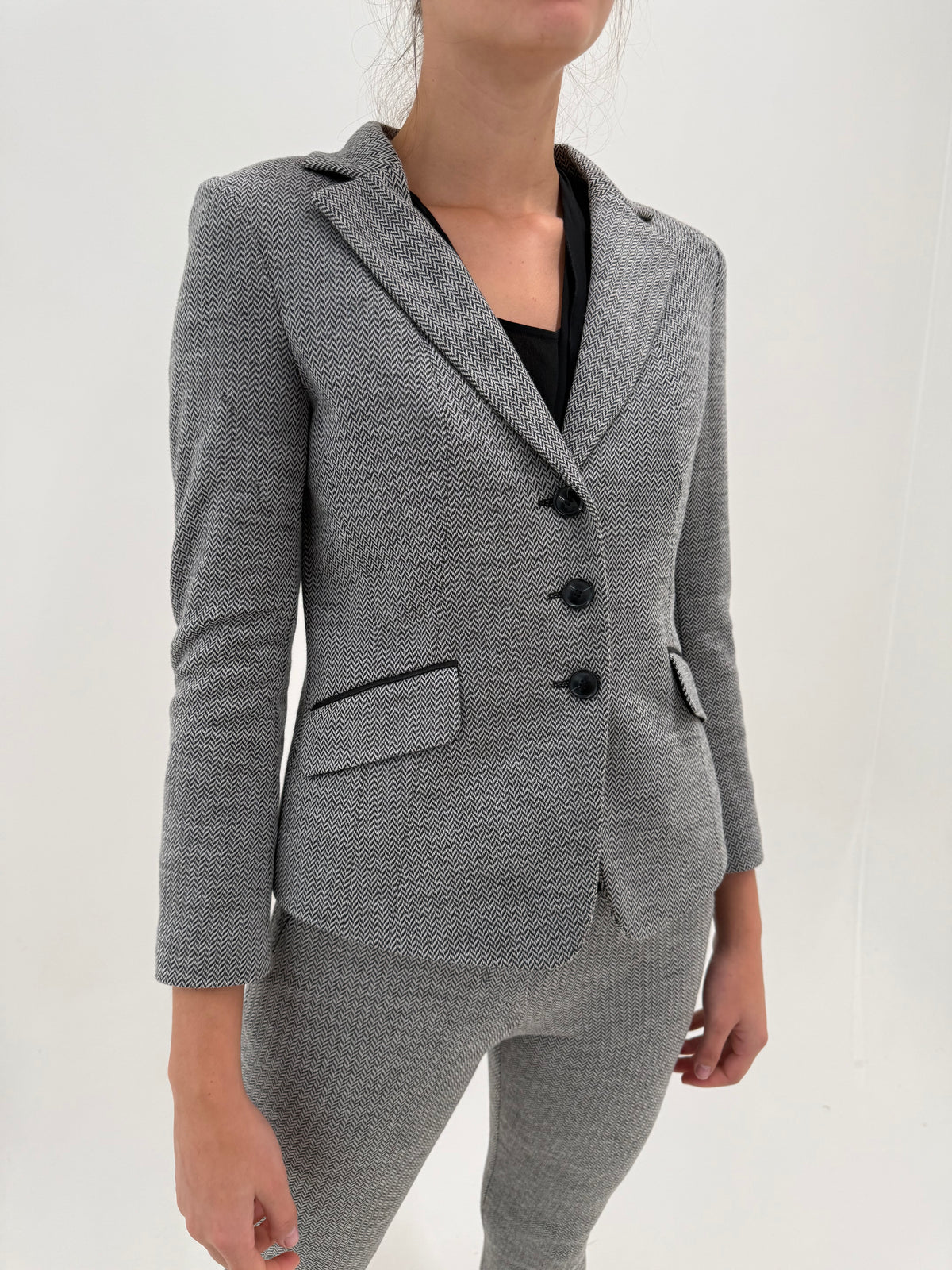 Deux piece Laurel by Esacda din tweed modelator din mix de lana extrafina petite