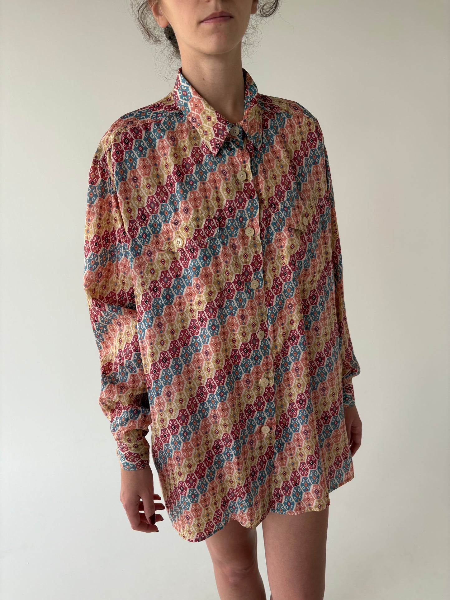 Cămașa vintage din mătase naturală cu print în stil anii 70
