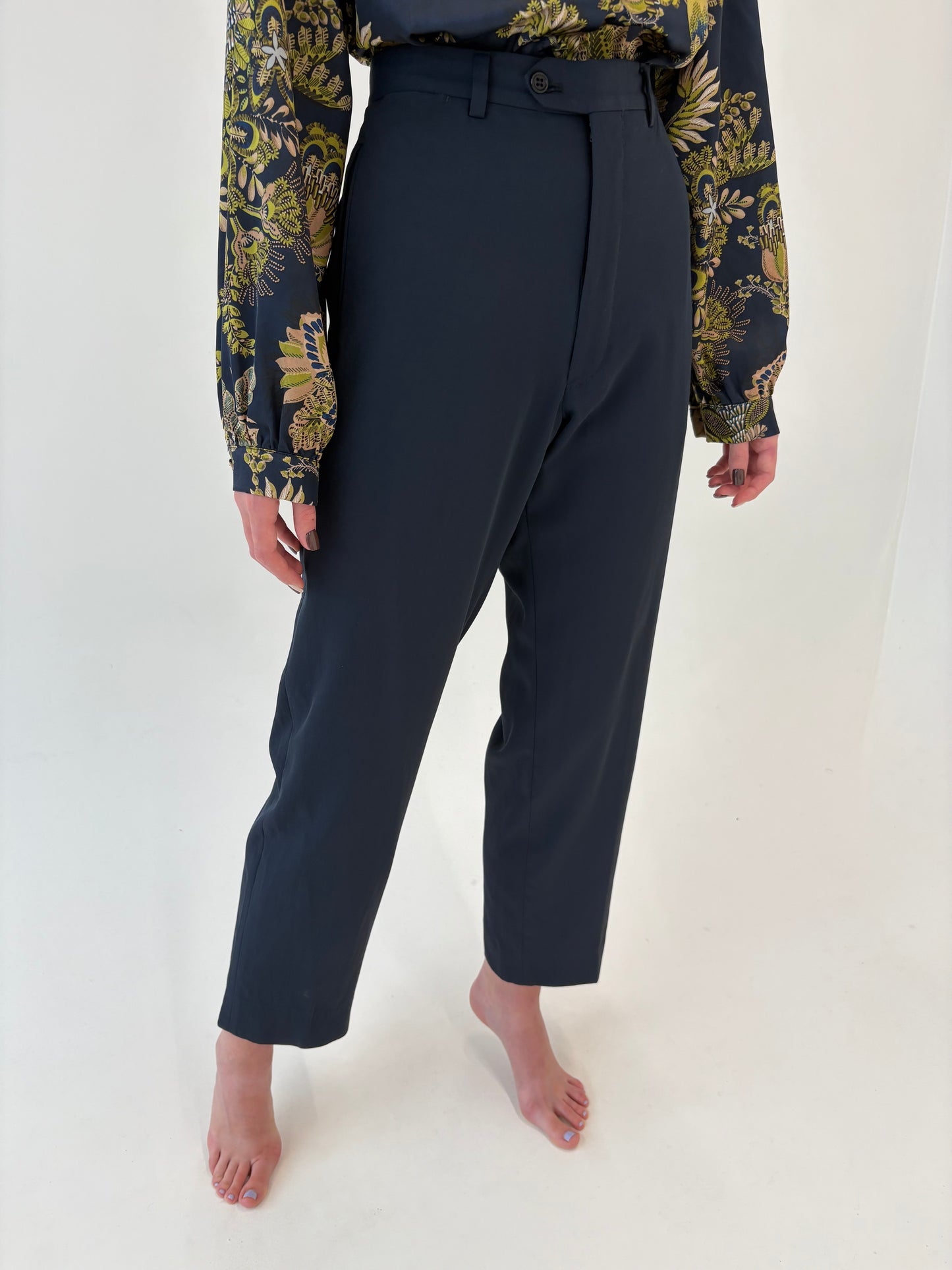 Pantaloni Navy din stofă de lana extrafina cu talie înaltă