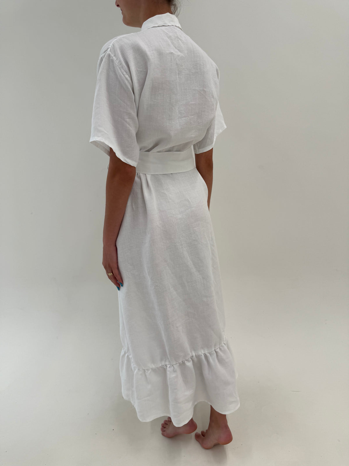 Rochie maxi bijuterie cu broderie manuală din in excepțional cu cordon propriu lat