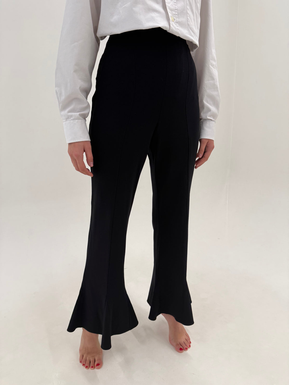 Pantaloni Esacada negri în croi ultra chic din stofita de lana ultra confort tall