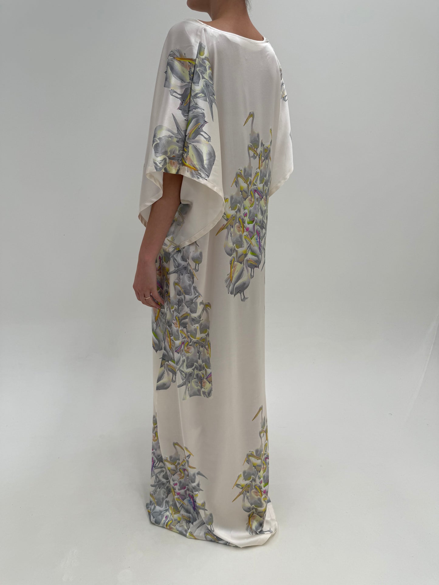 Kaftan tall nou din mătase naturală butter white cu print delicat