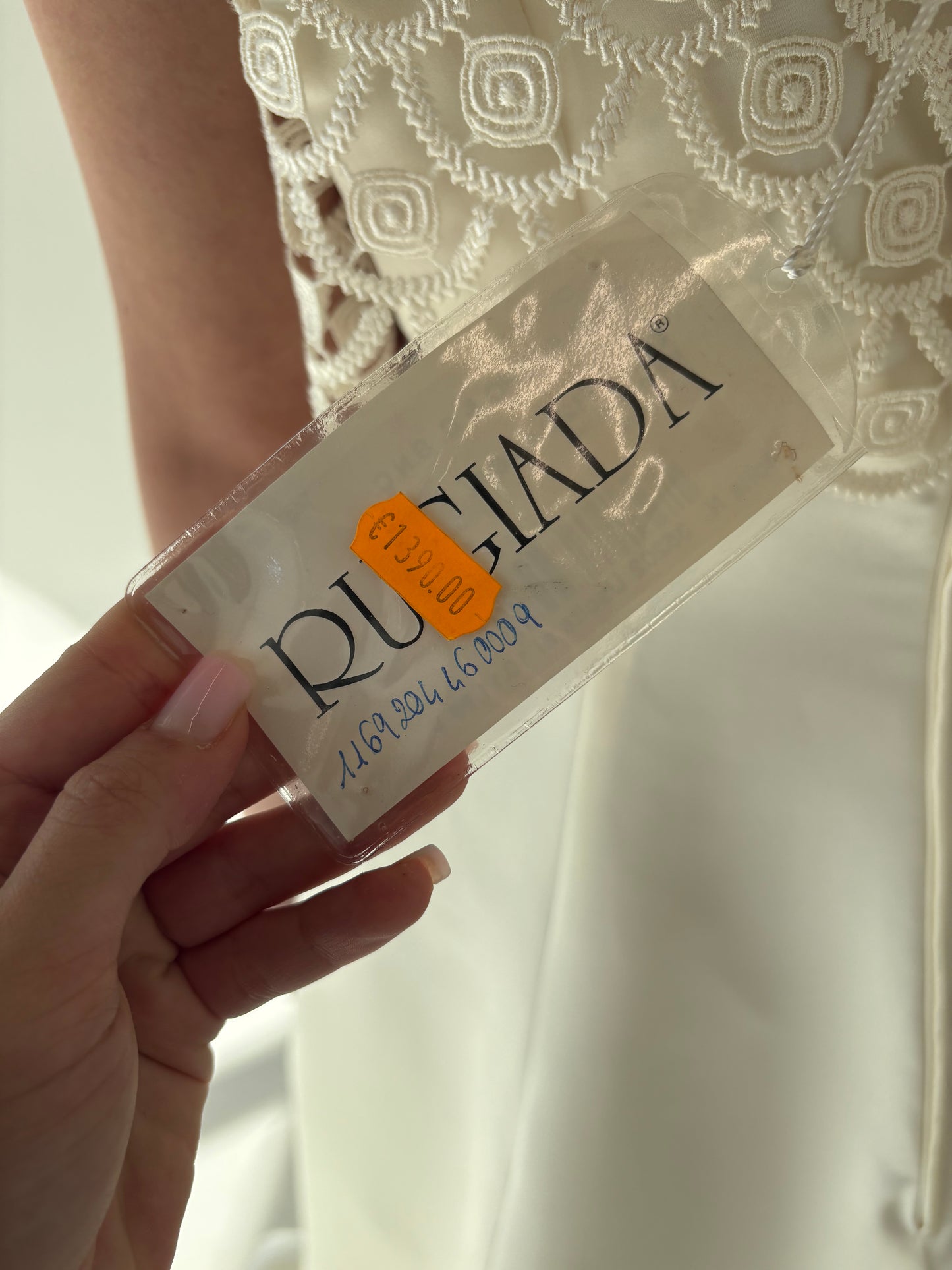 Rochie italiană de ceremonie cu trenă și dantelă macrame nouă cu eticheta