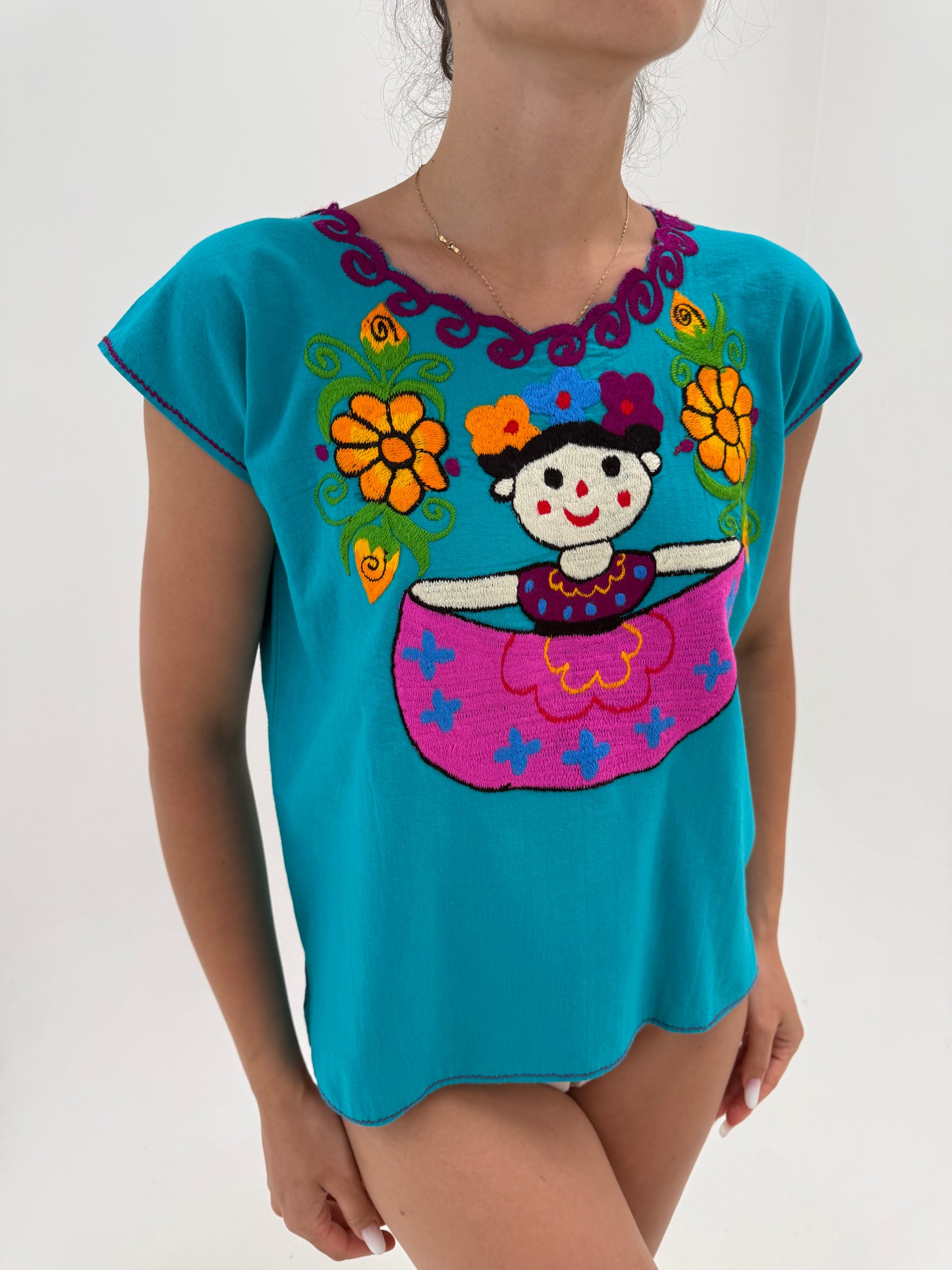 Top vintage din pânză de in și bumbac cu broderie manuală superbă ludică