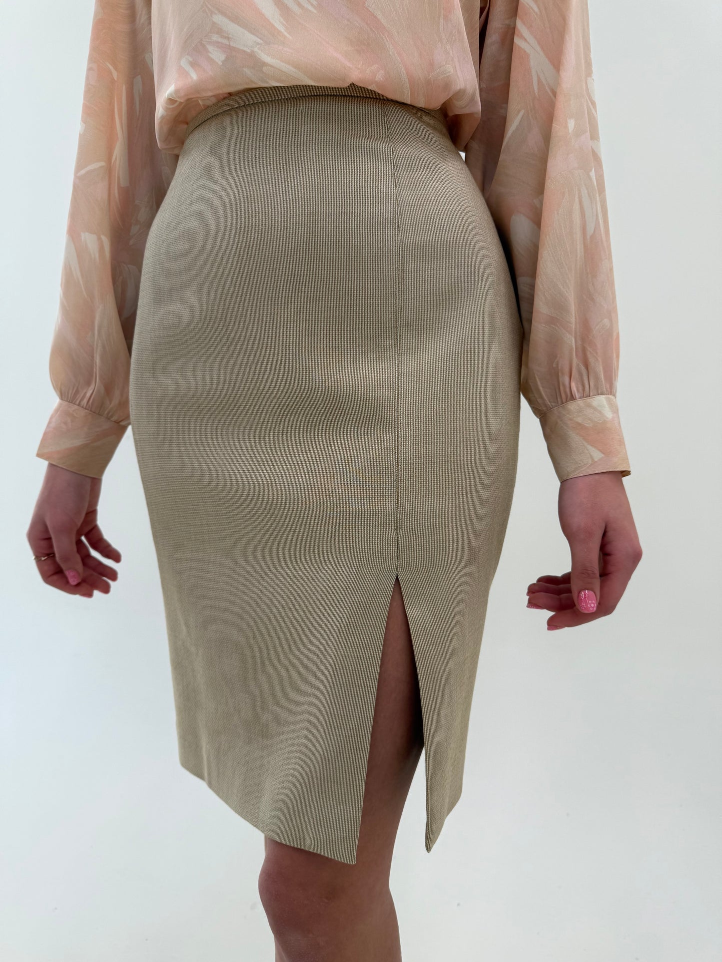 Fustă light camel Armani slit skirt din stofita de primăvară