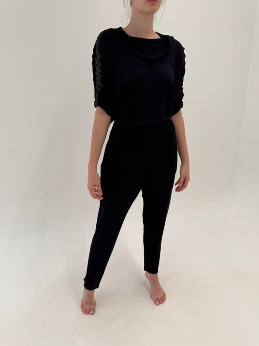 Salopetă vintage neagră de seară cu talie ultra înaltă elastică și bust drapat