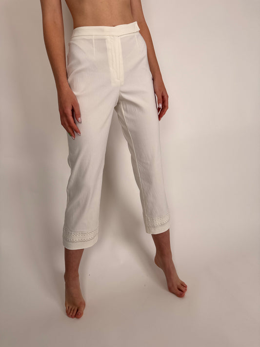 Pantaloni petite  butter white modelatori cu broderie