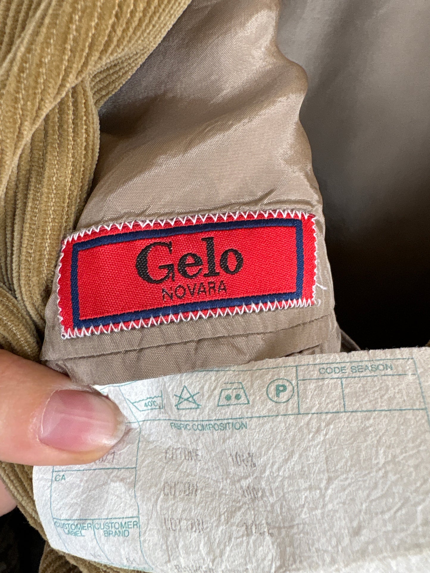 Sacou italian camel din corduroy în croi actual