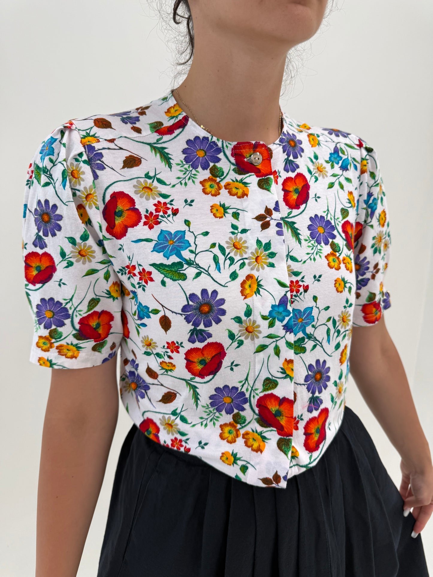 Corsaj premium din bumbac cu print floral superb și mâneci ușor bufante