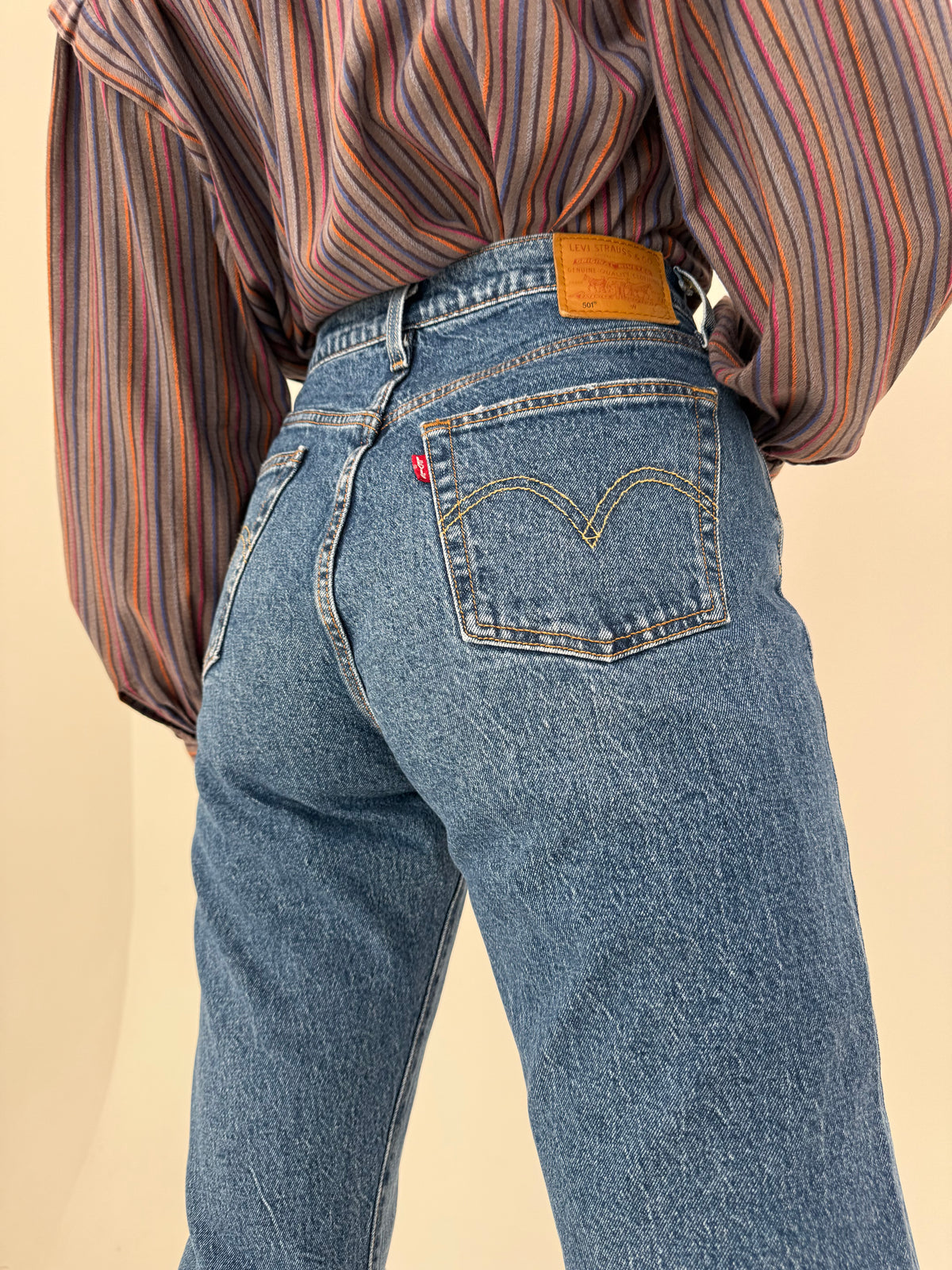 Jeans Levi’s 501 classic wash din bumbac gros confort