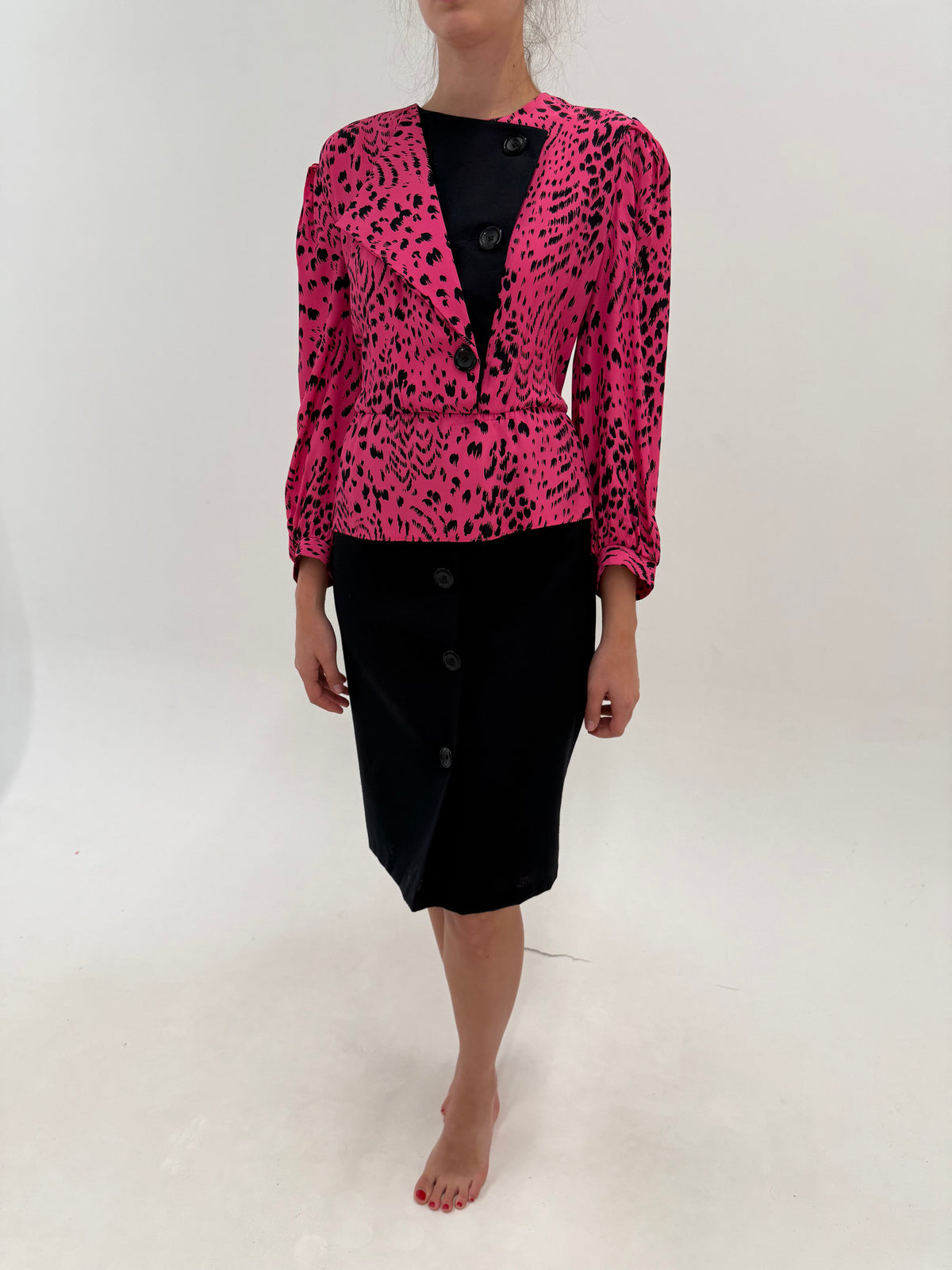 Rochie vintage cu peplum și animal print stilizat fucsia cu negru petite