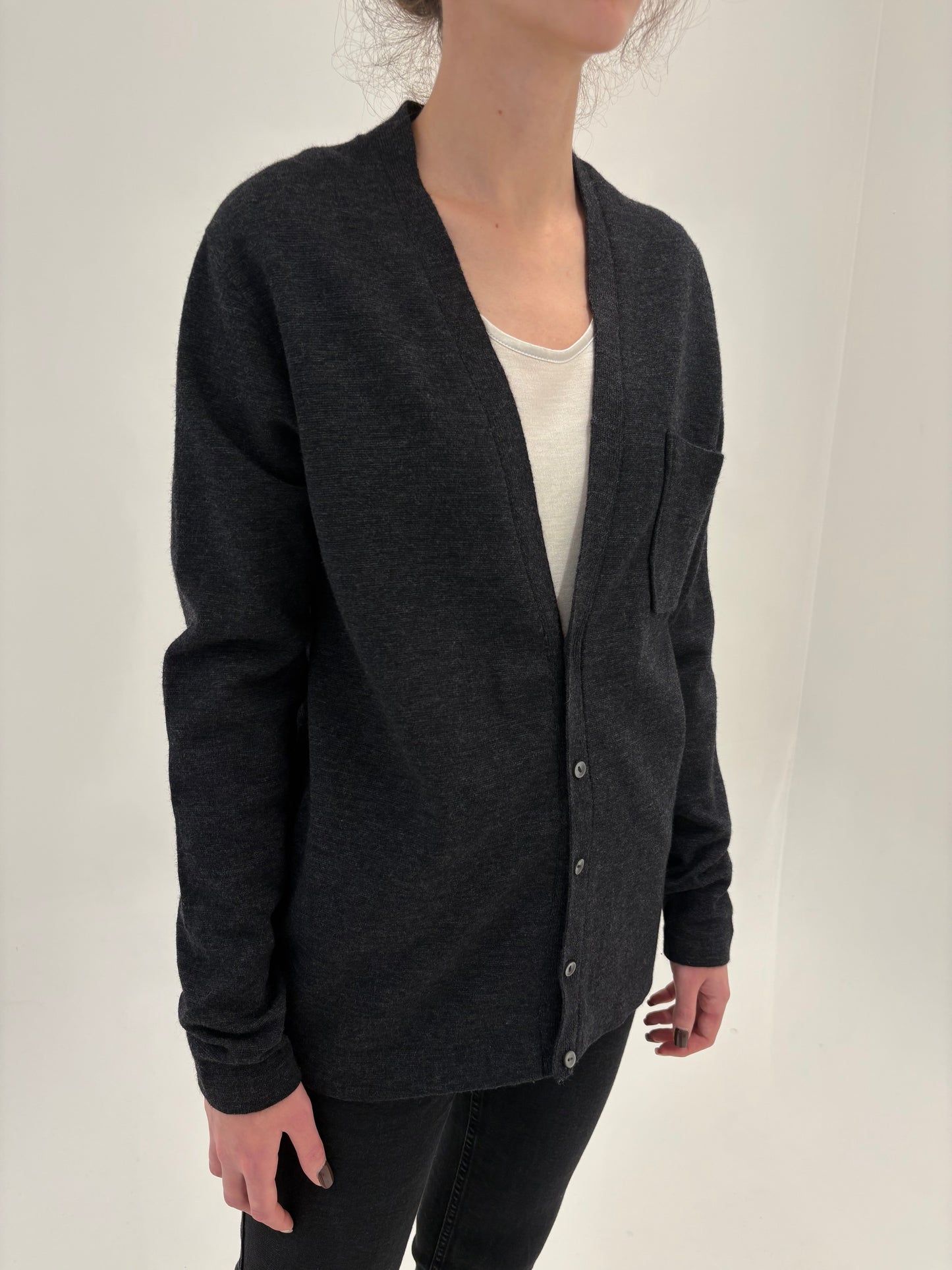 Cardigan vintage de gramaj mare în croi lejer din lana merino extrafina