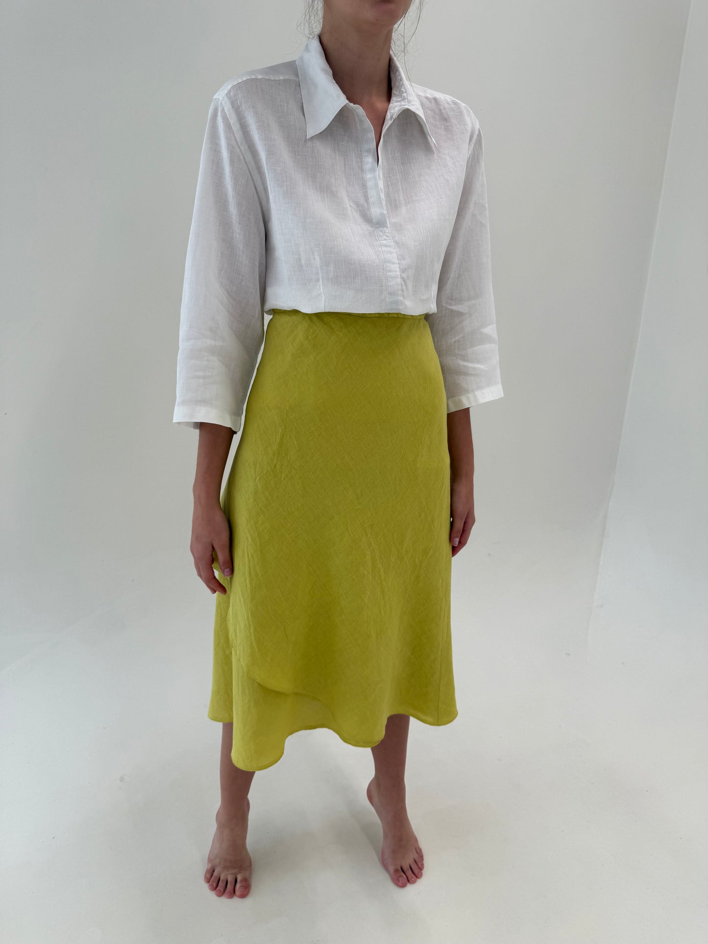 Fustă din in în bie chartreuse green in croi ultra chic minimalist midi lung