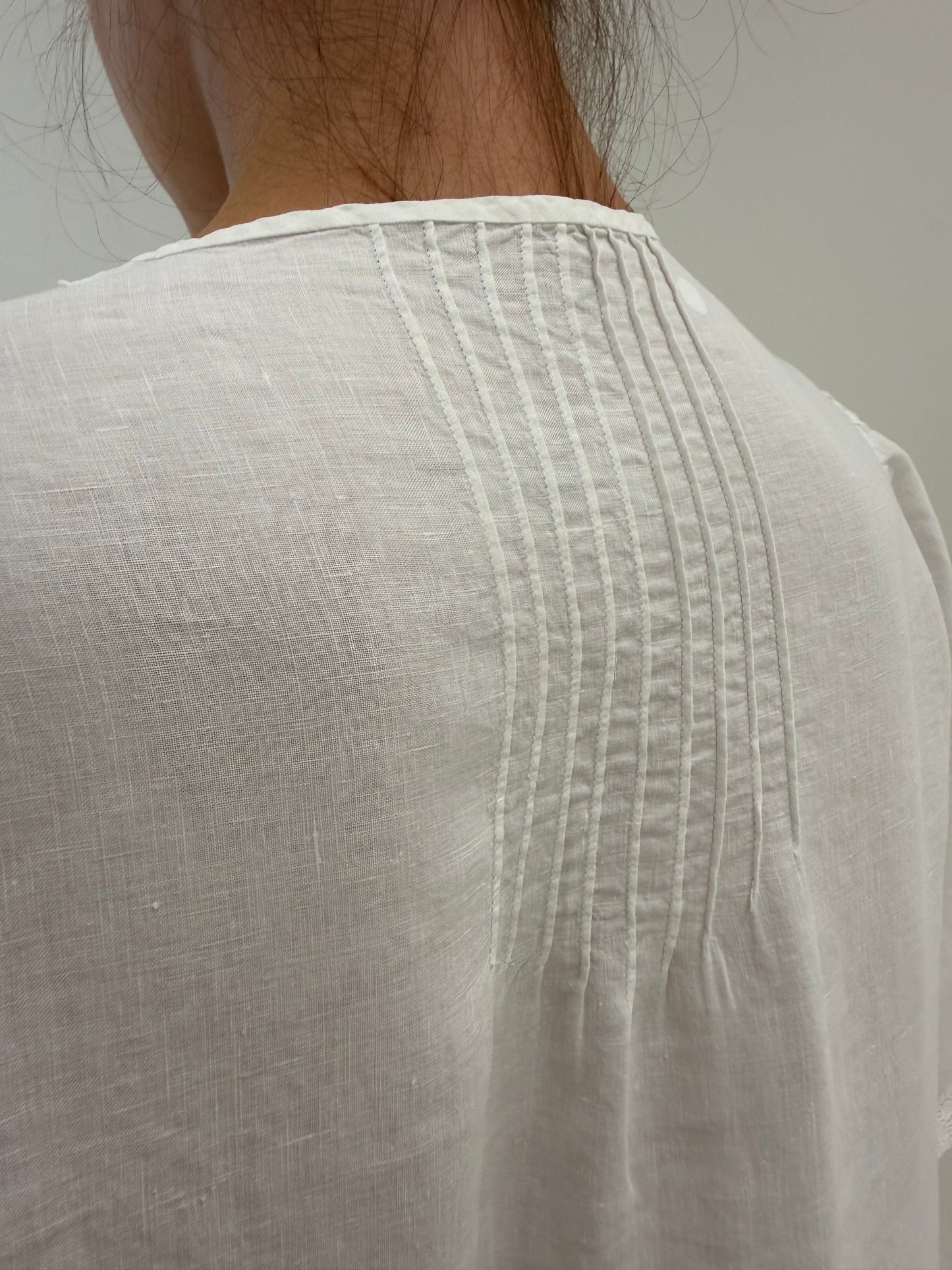 Rochie vintage din in excepțional cu macrame lucrat manual talie elastică