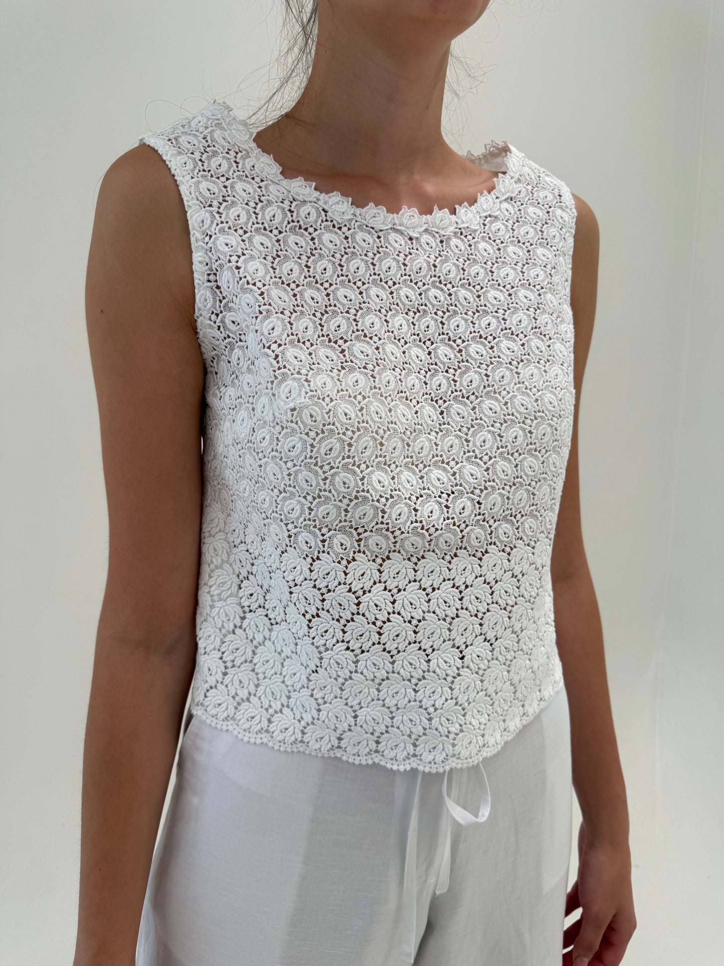 Top vintage integral din dantelă macrame excepțională în croi minimalist