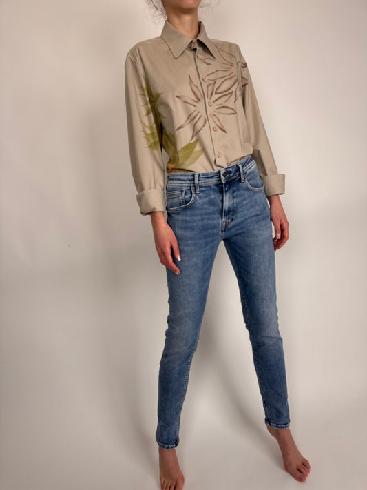 Jeanși premium modelatori în croi actual lighter wash
