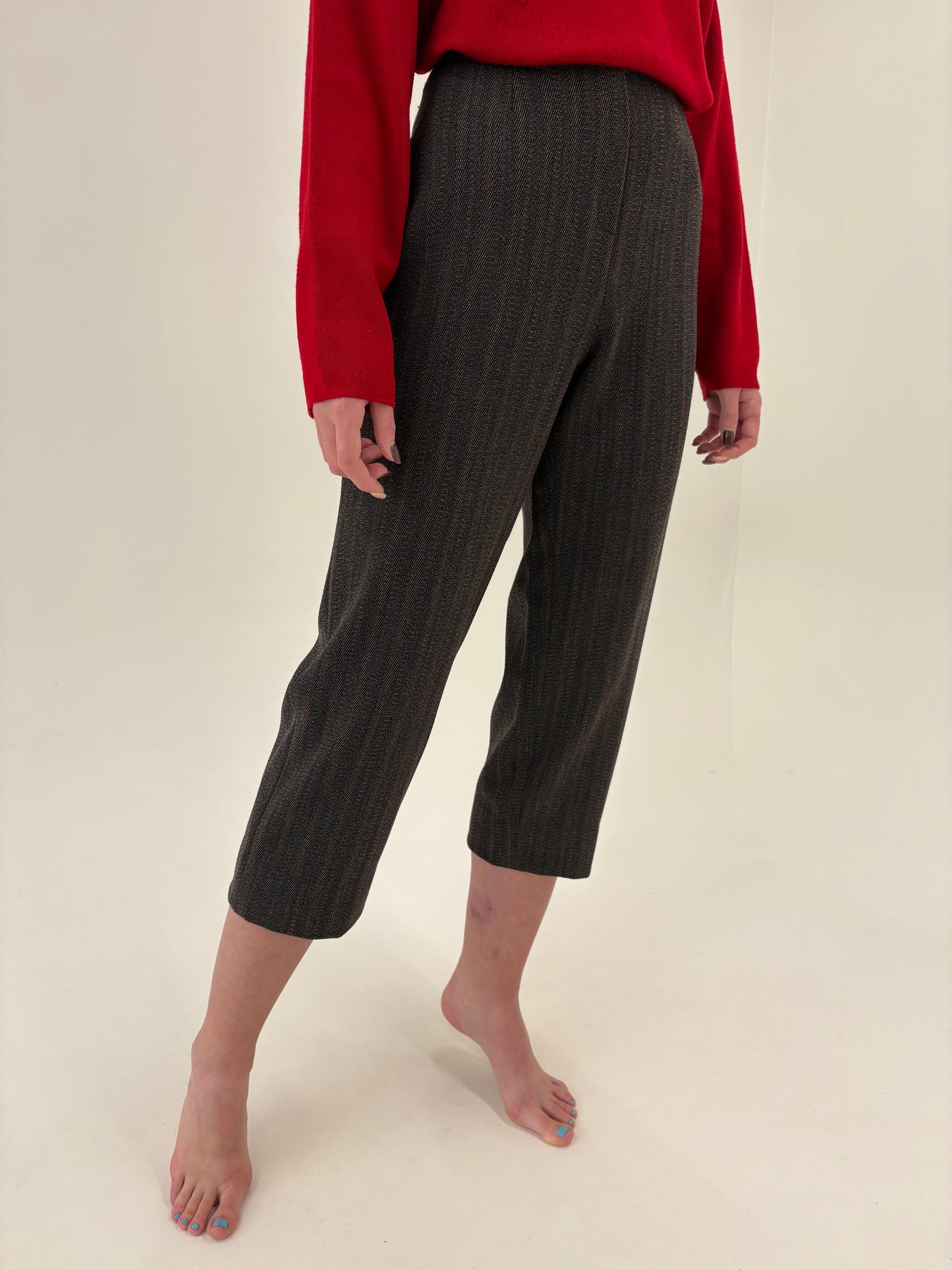 Pantaloni petite din stofă confort texturată  cu inserții cherry red