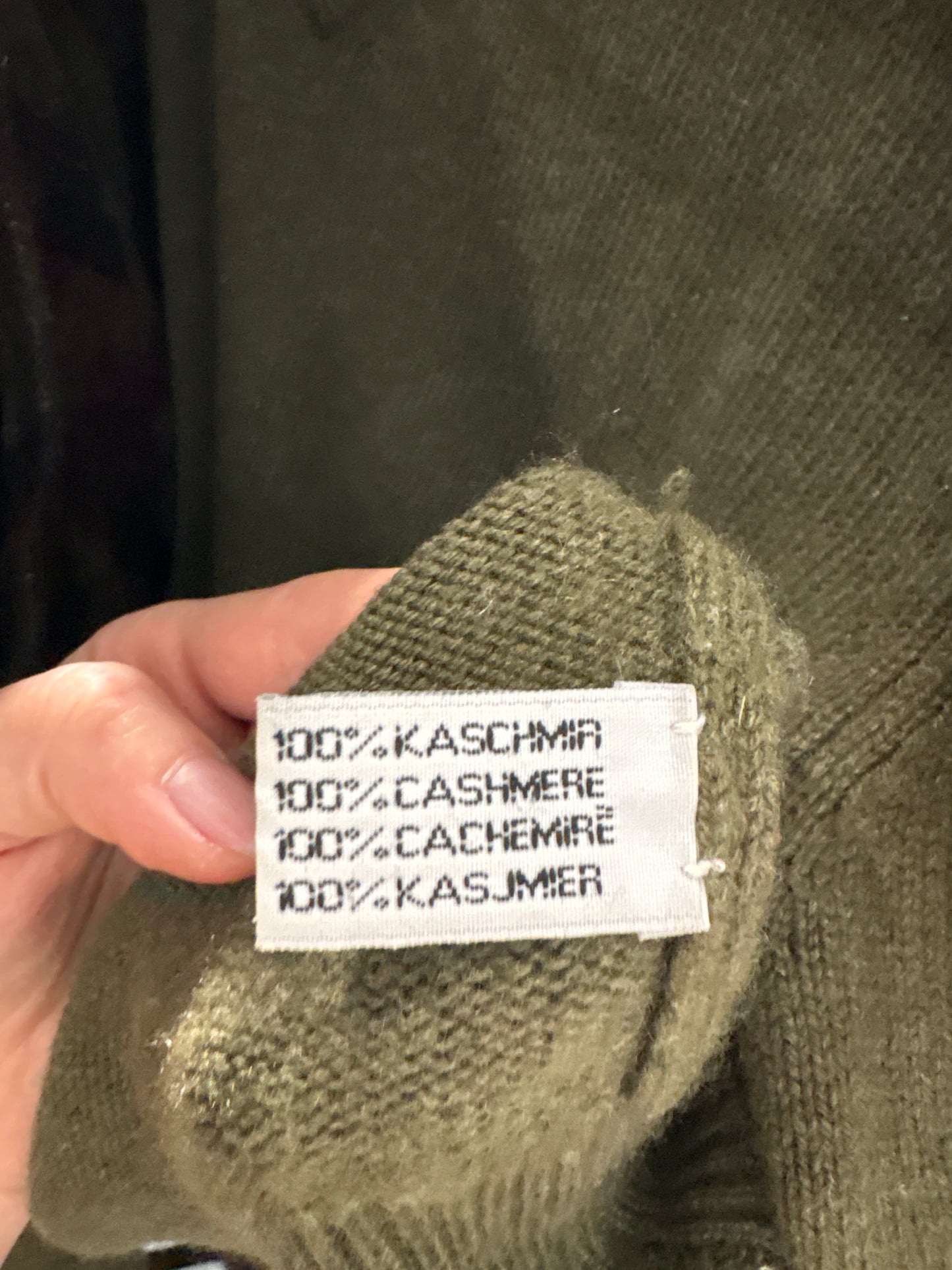 Pulover high end din cașmir multiply cu grad redus de peeling