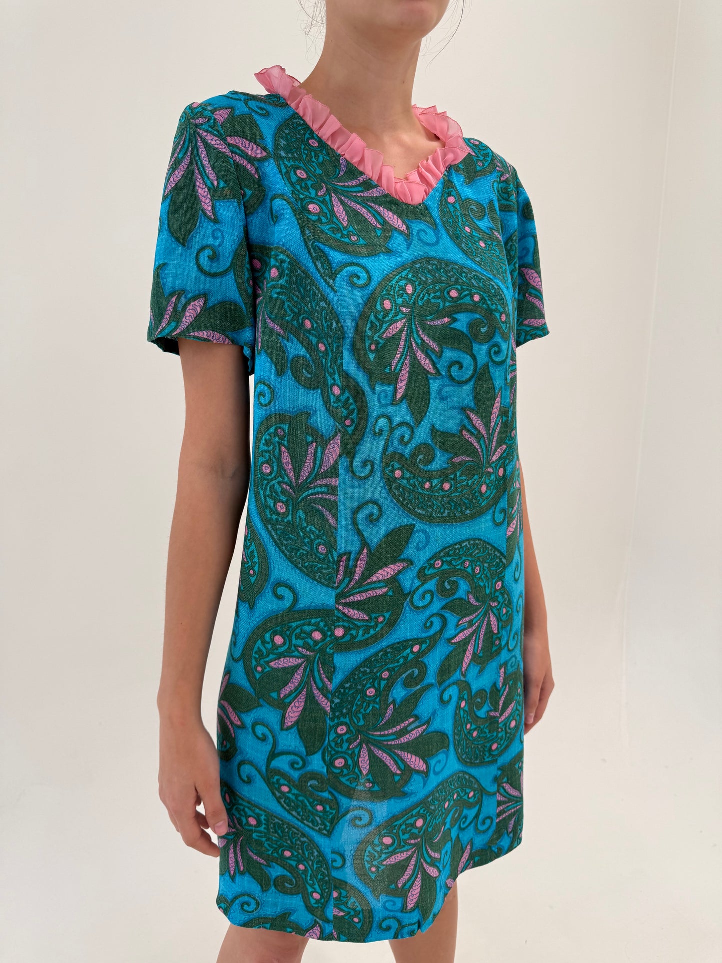 Rochie Old vintage anii 60 din pânză de in în culori superbe