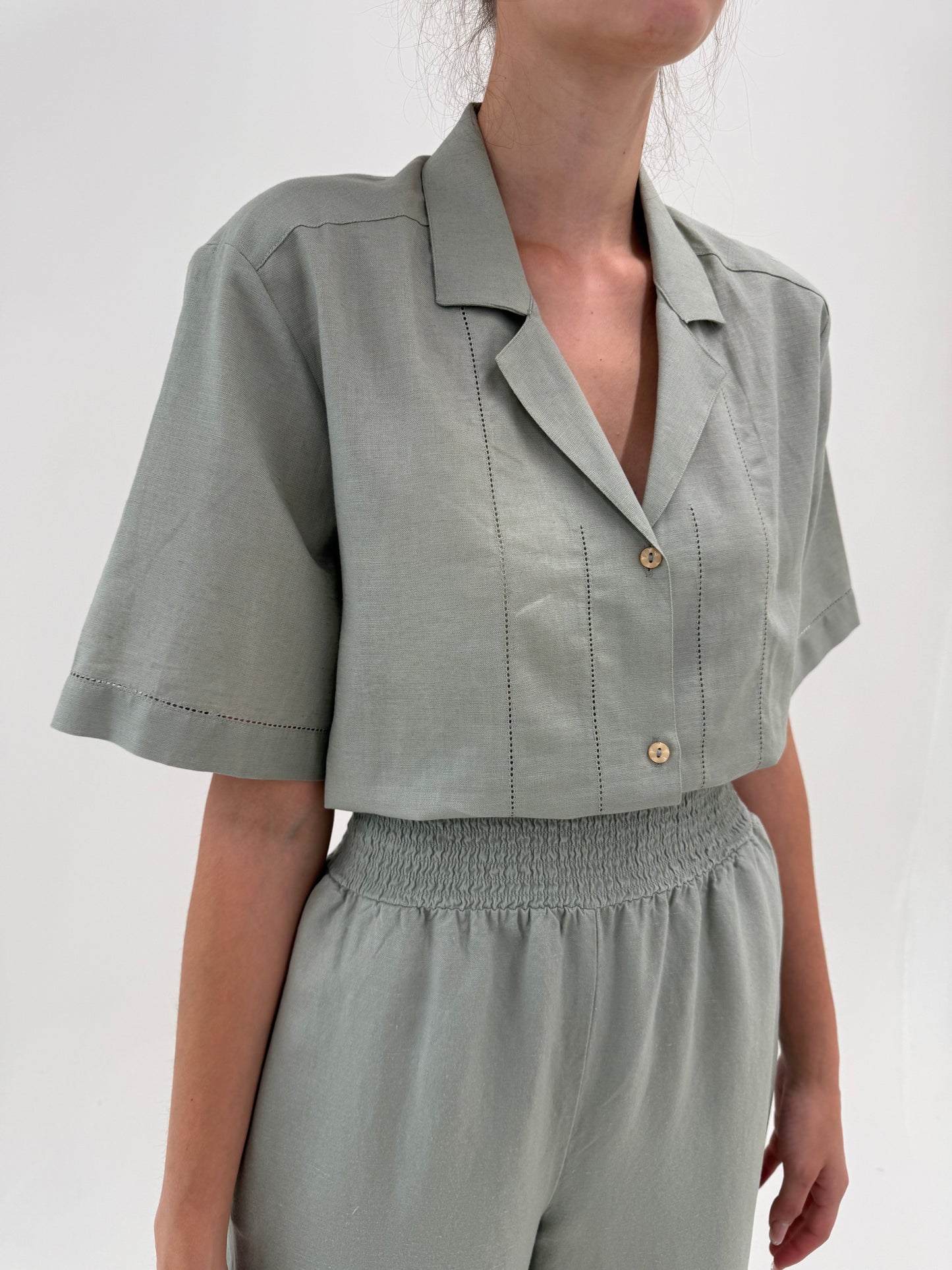 Cămașa vintage cu broderie manuală geometrica din pânză de in și bumbac